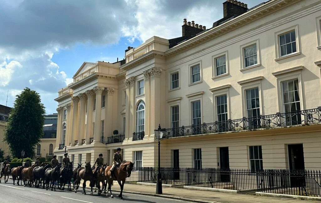 Americans moving to England, St John's Wood